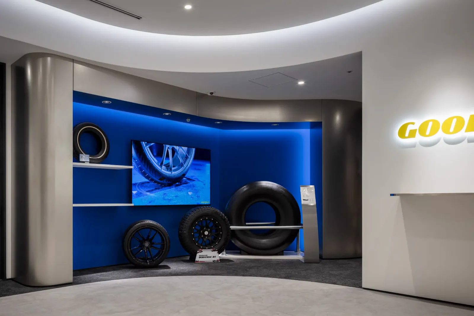 A tyre display