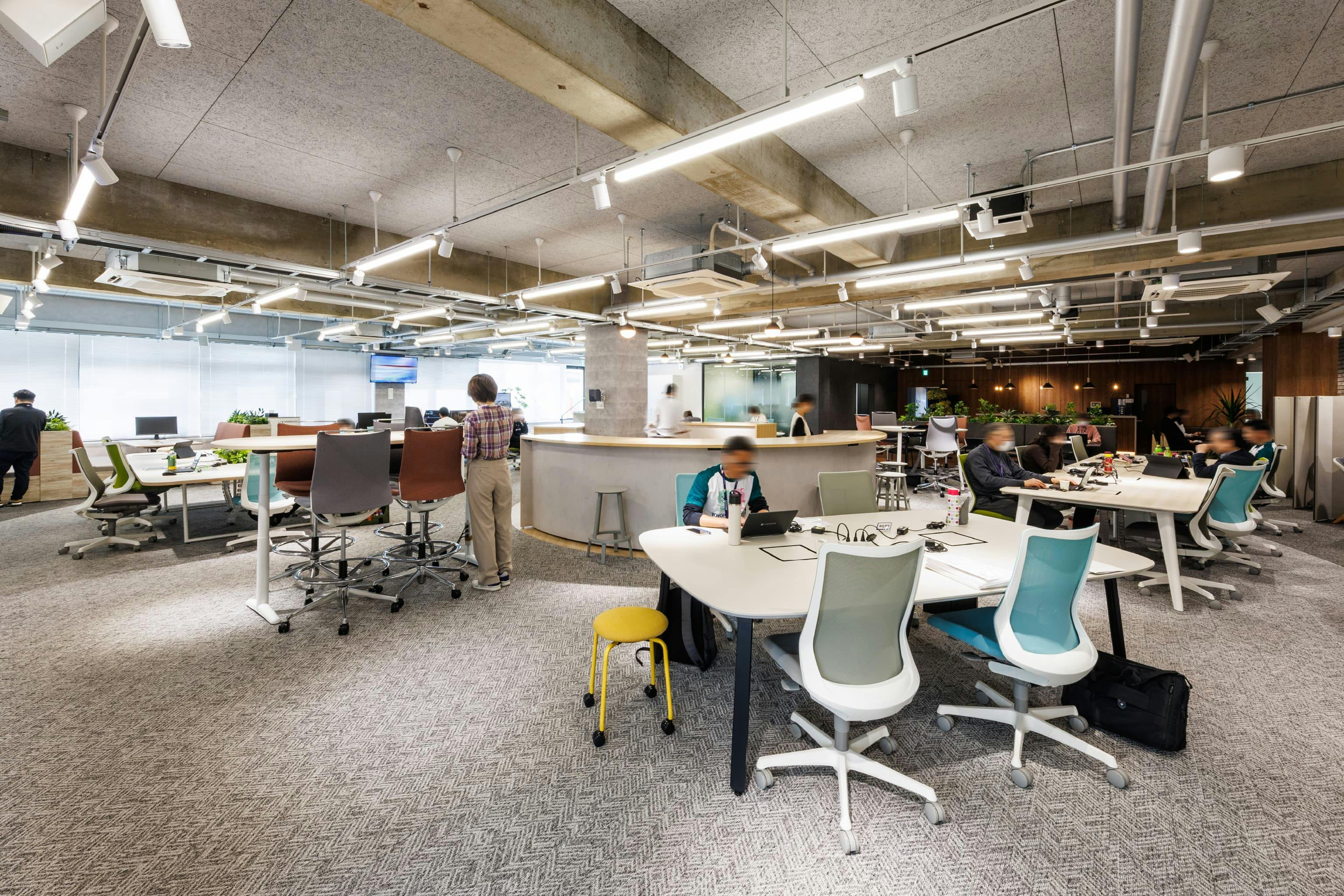 <em>2F執務エリア</em>  トヨタユナイテッド奈良株式会社 様
