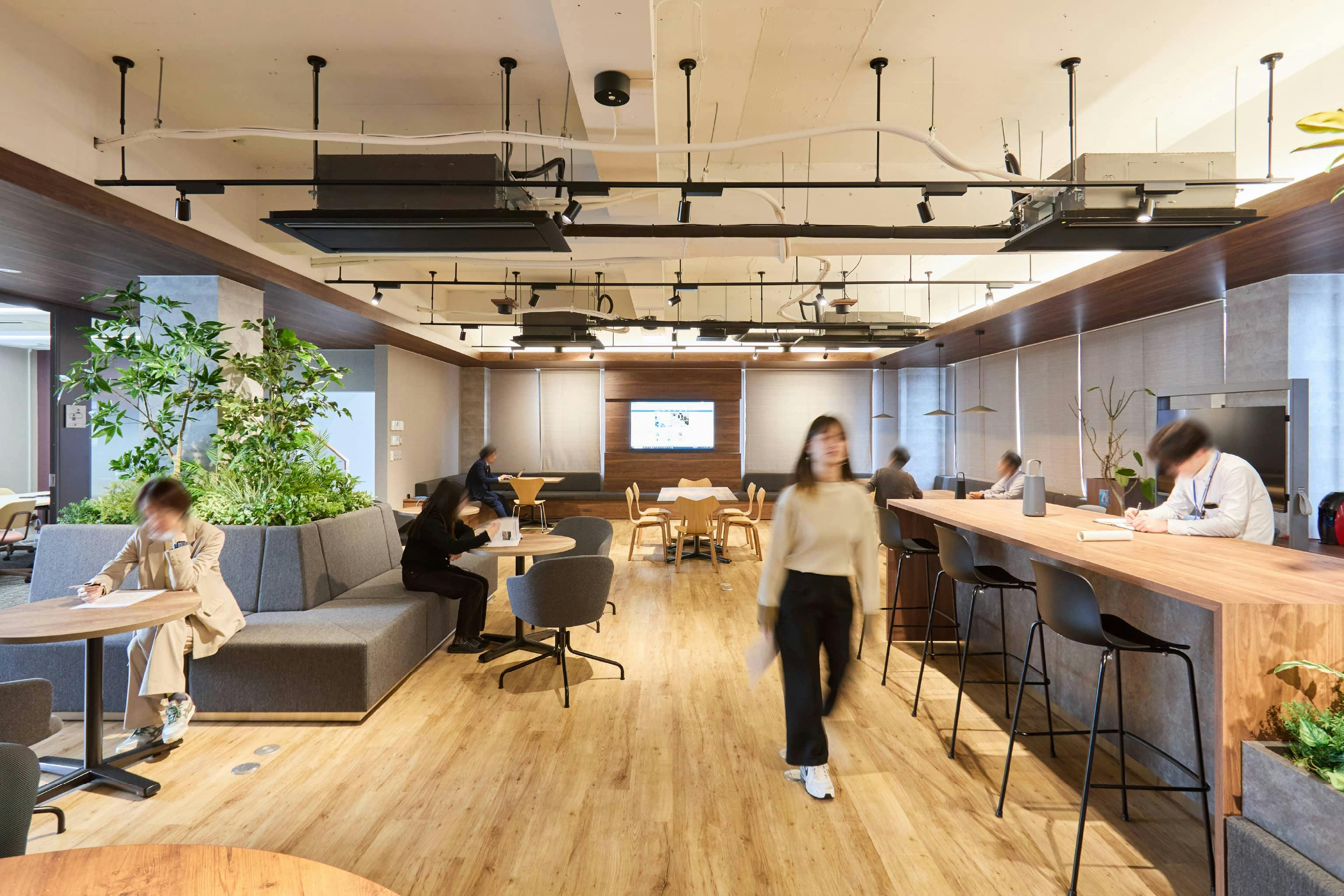 <em>3F多目的スペース</em>  株式会社荒谷建設コンサルタント 様