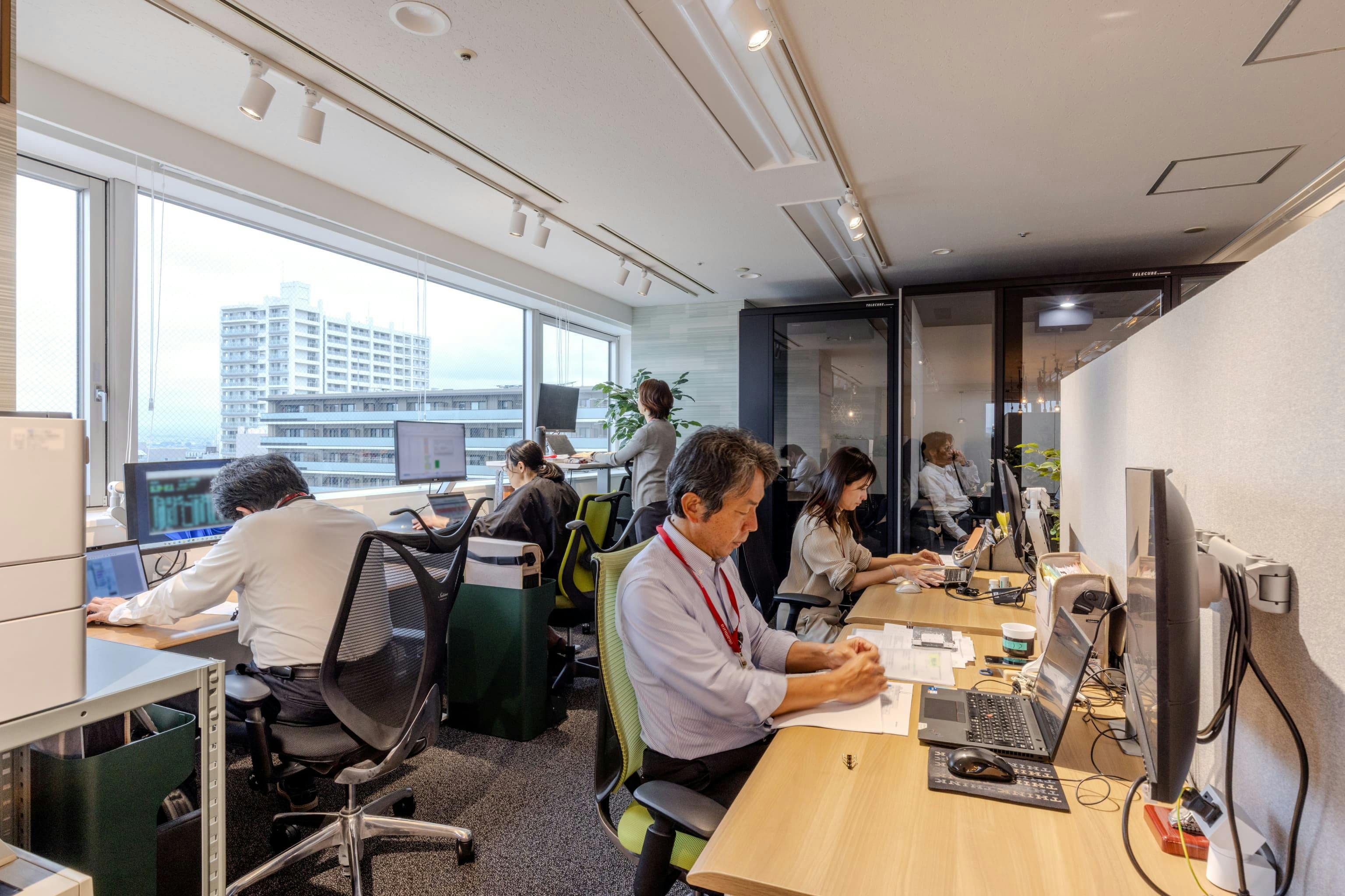 <em>集中エリア</em>  株式会社オカムラ 群馬ラボオフィス『つむぐLABO』