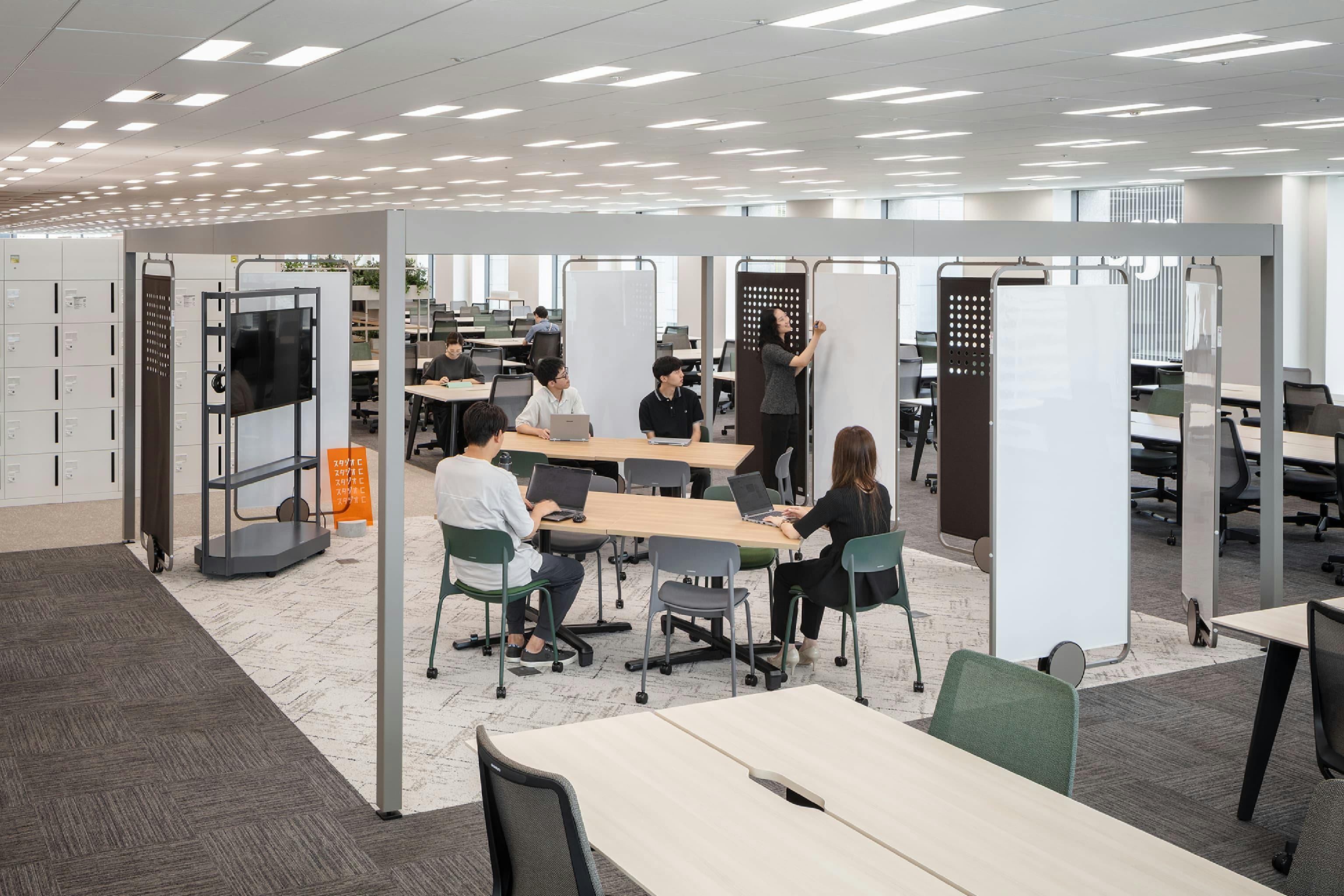 <em>10階 スタジオC</em>  東映株式会社 様