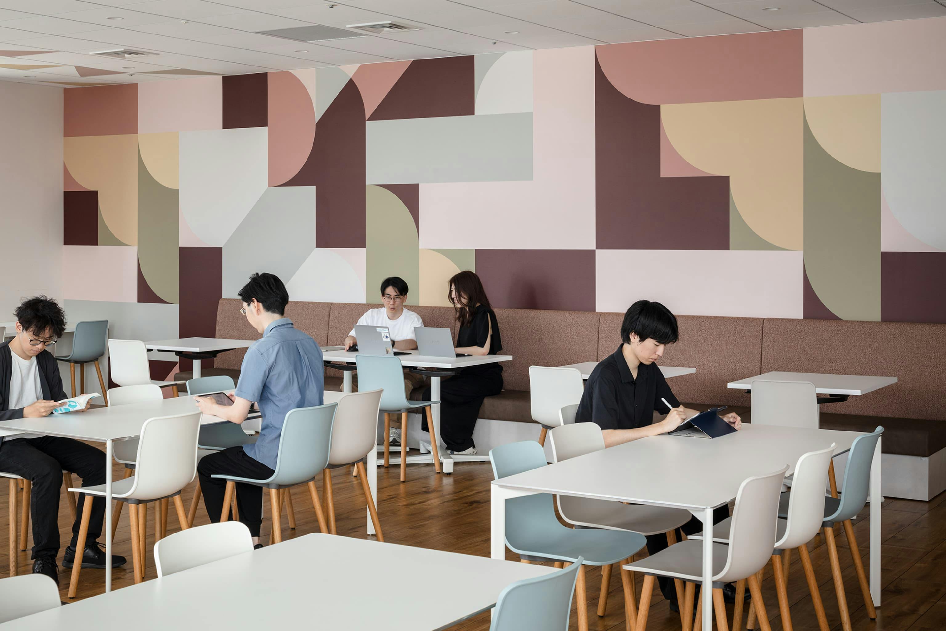 <em>10階 カフェエリア</em>  東映株式会社 様