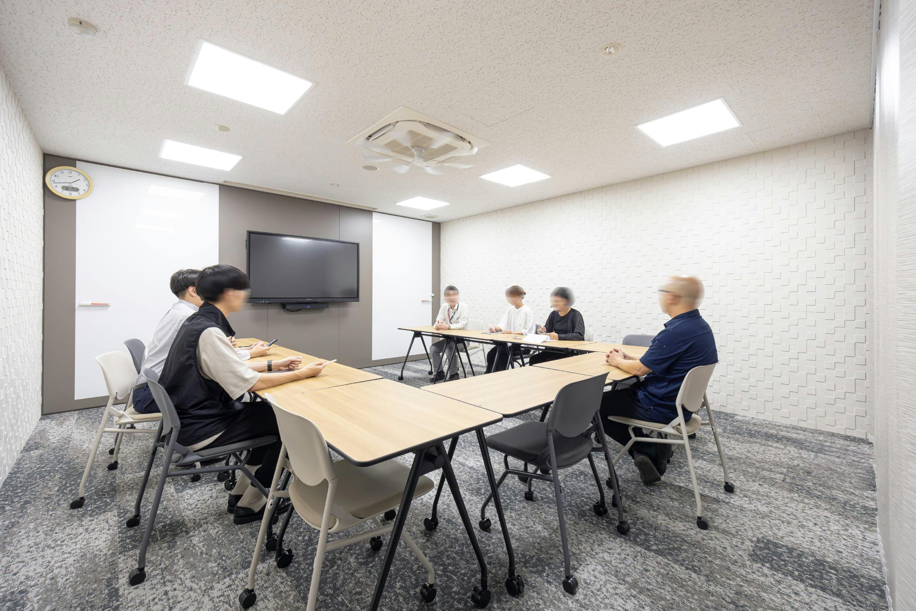 <em>会議室</em> 日本ガスケット株式会社 様