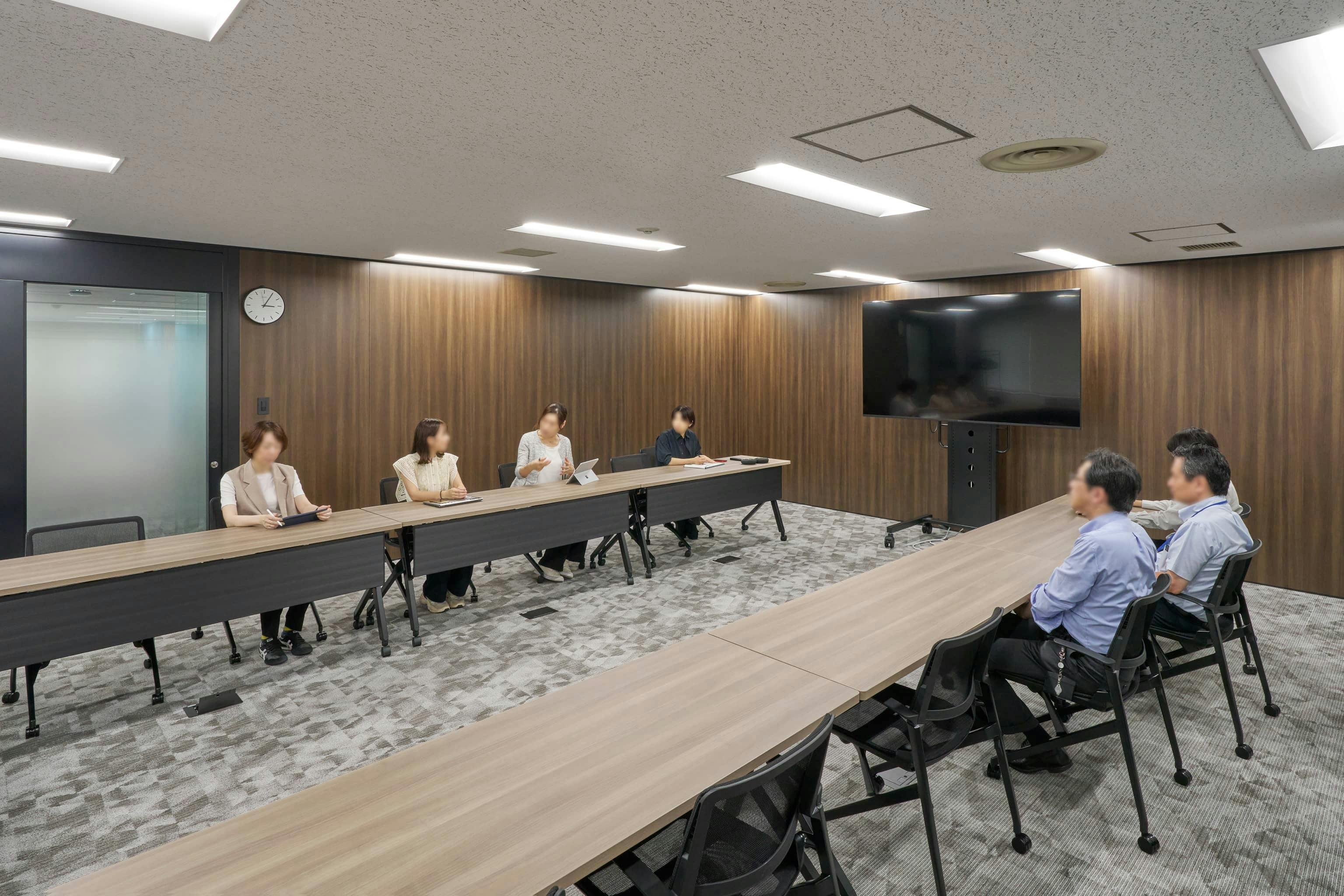 <em>5F会議室</em> ジェイエスフィット株式会社 様