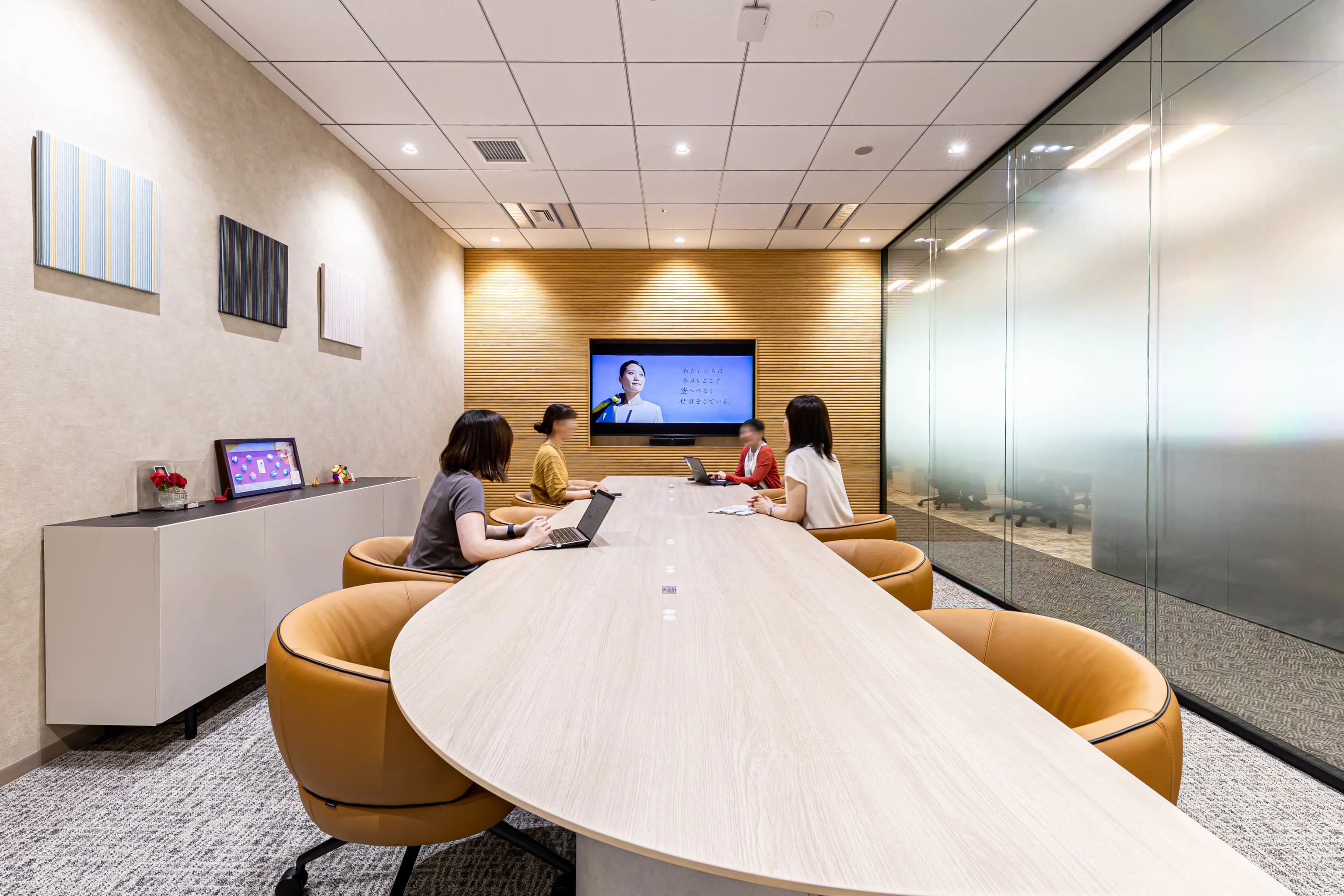 <em>Reception Room</em> 西鉄エアサービス株式会社 様