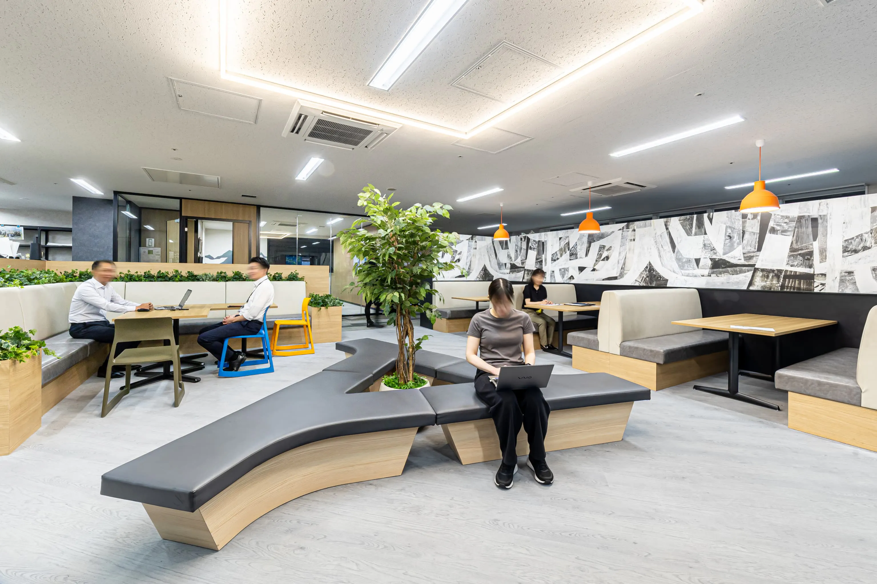 <em>スタンバイエリア</em> 西鉄エアサービス株式会社 様