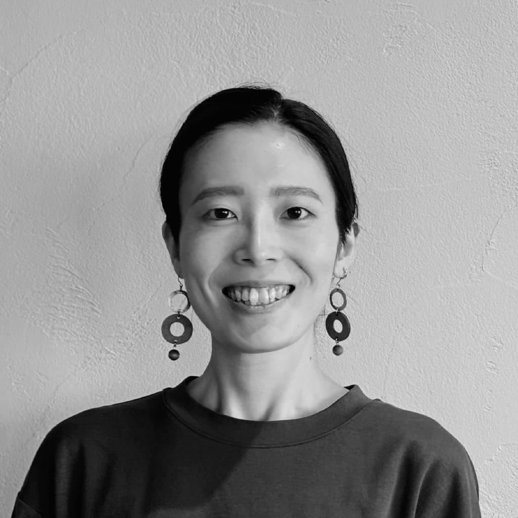 君島 里歩