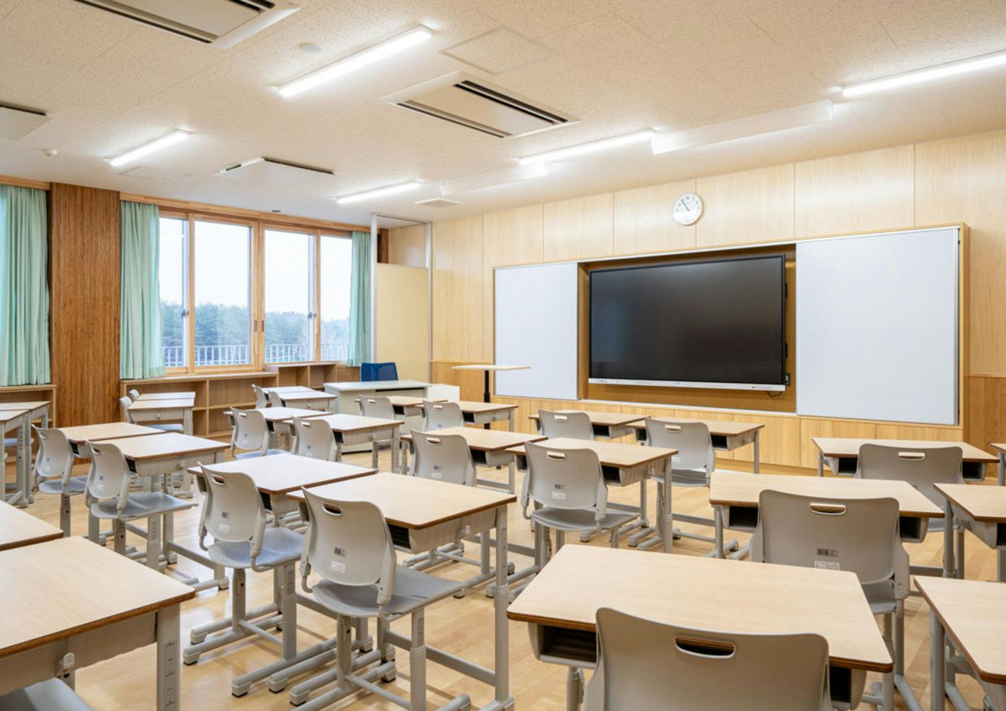 六戸町立義務教育学校六戸学園&nbsp;様