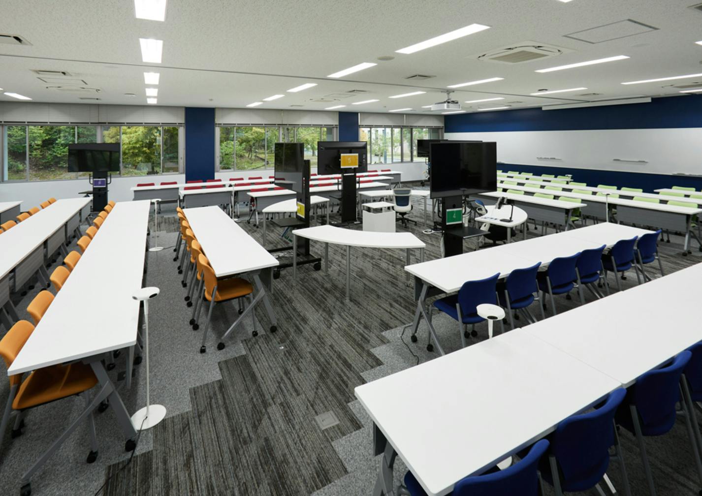 近畿大学工学部(広島キャンパス)メディアセンター 様